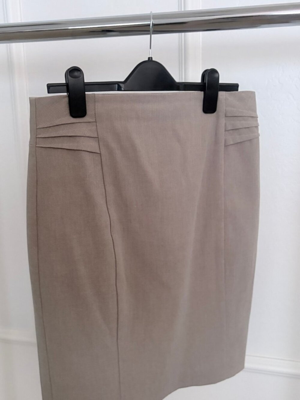 Express Taupe Pencil Skirt - Size 6